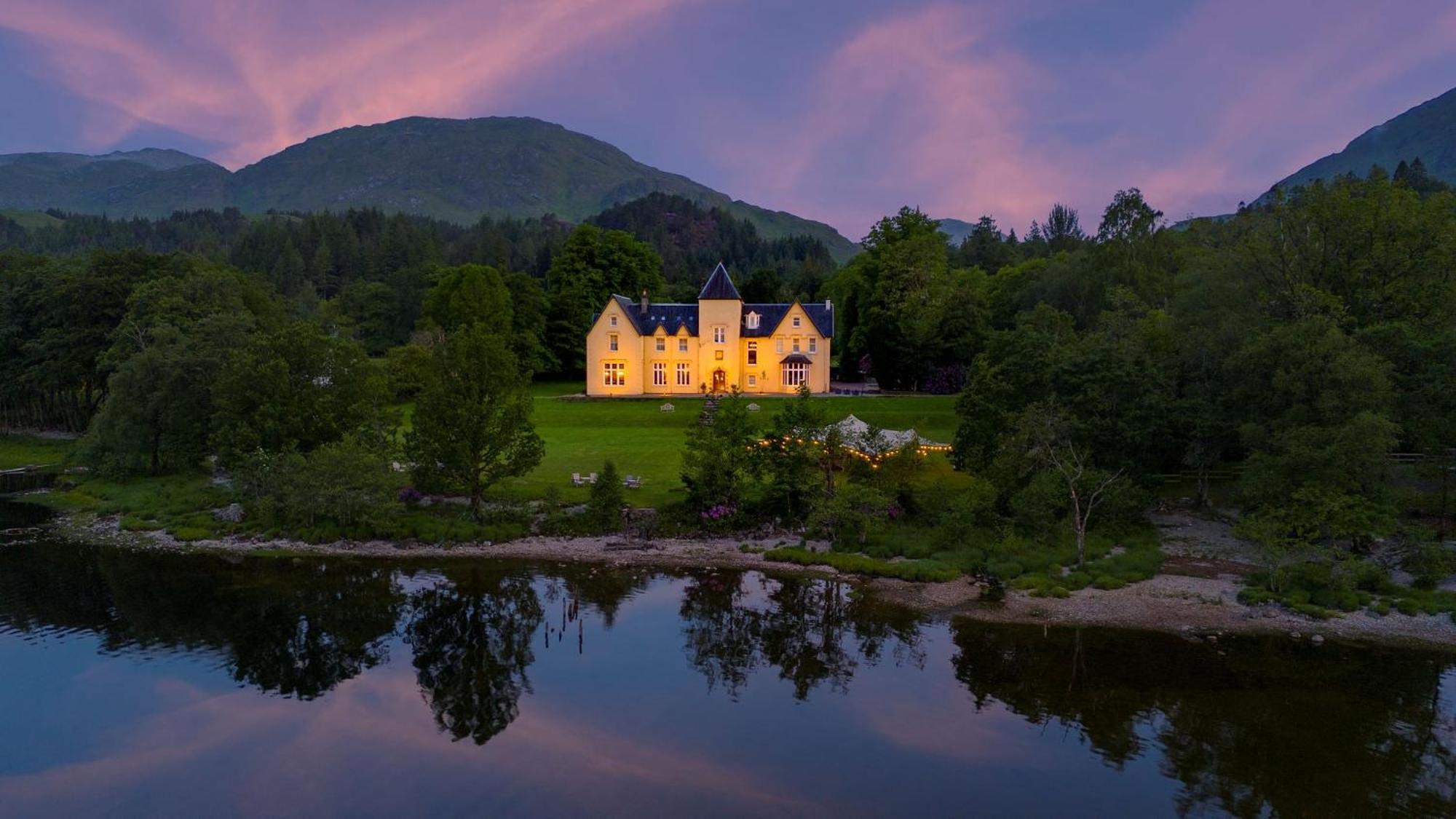 Glenfinnan House Hotel Exteriör bild