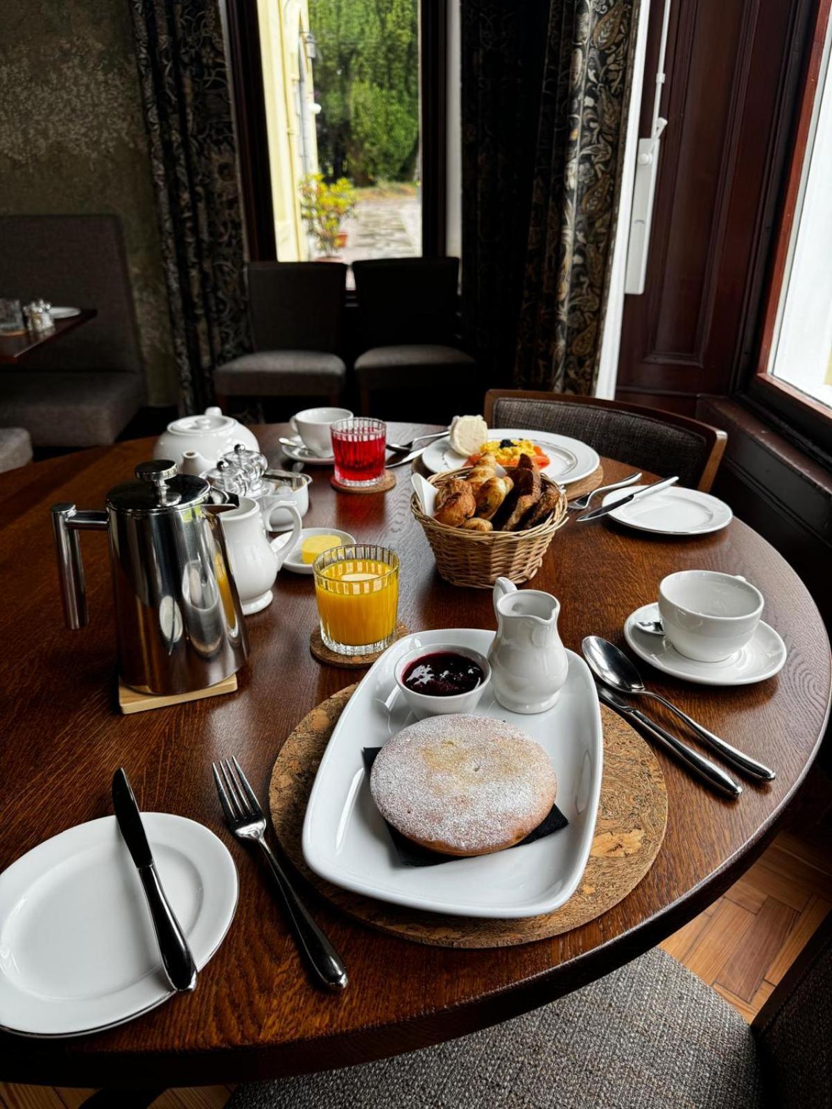 Glenfinnan House Hotel Exteriör bild
